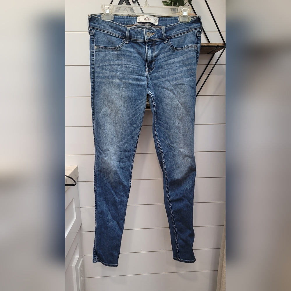 Hollister jeggings great used condition low rise 9r 29